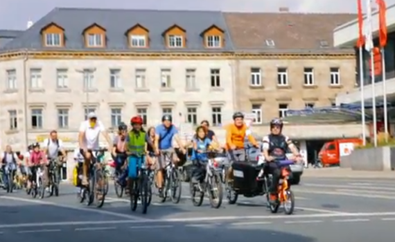 Kidical Mass auf der Schwabacher Straße